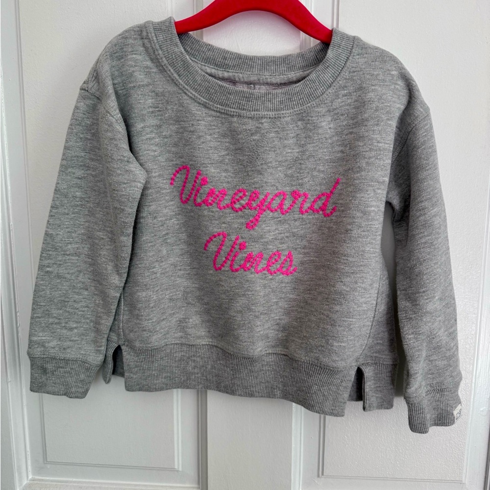 Vineyard Vines 🐋 embroidered 4T sweatshirt